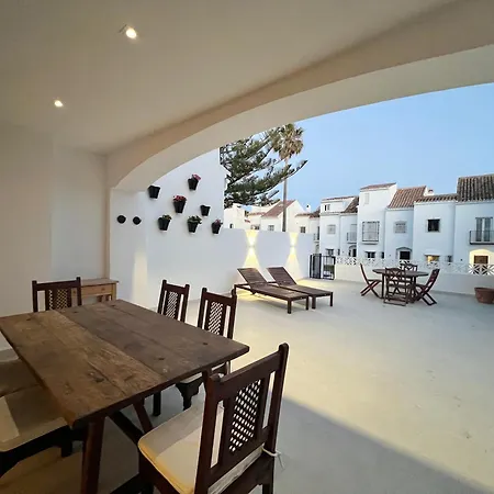 Semesterbostad Casabel Playa Alicate